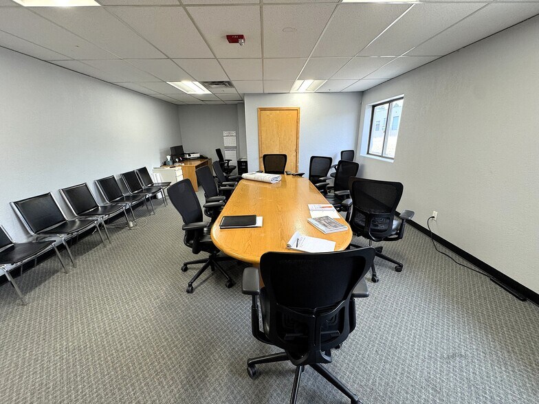More Photos Of 3025 W Hampden Ave, Englewood Showroom For Sale