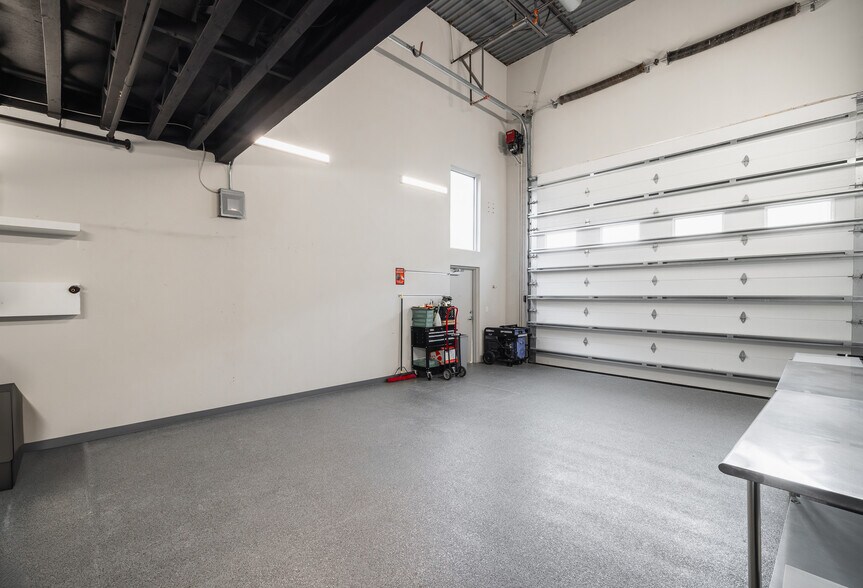 More Photos Of 1435 FM 1463 Rd, Katy Showroom For Lease