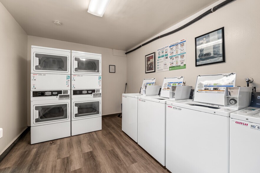 More Photos Of 10965-10997 Del Norte St, Ventura Apartments For Sale