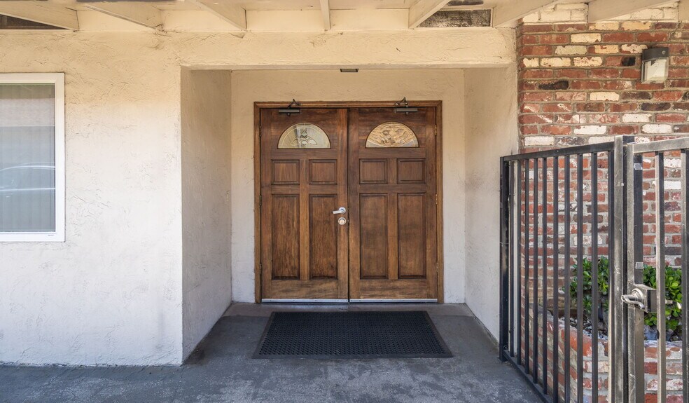 More Photos Of 18905 Standish Ave, Hayward Assisted Living For Sale