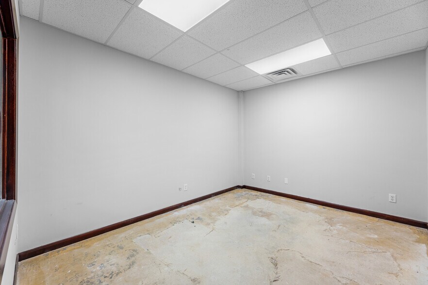 More Photos Of 2214 Route 37 E, Toms River Office For Lease