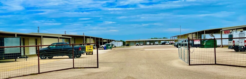 More Photos Of 2633 Howard Loop, Salado Unknown For Lease