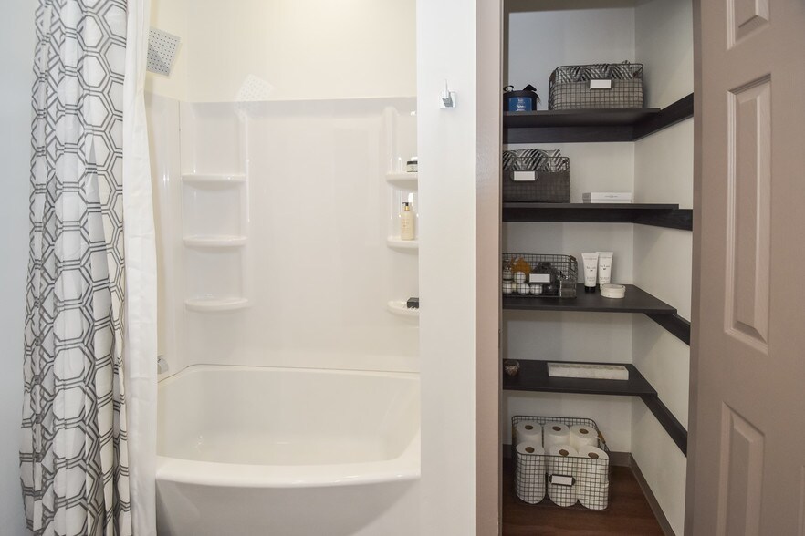 More Photos Of 305 Palm Shores, La Joya Multifamily For Sale