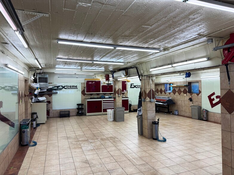 More Photos Of 9901 W Colfax Ave, Lakewood Freestanding For Sale