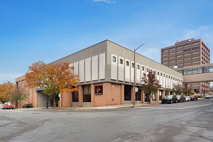 More Photos Of 3 W Broad St, Bethlehem Office Residential For Lease