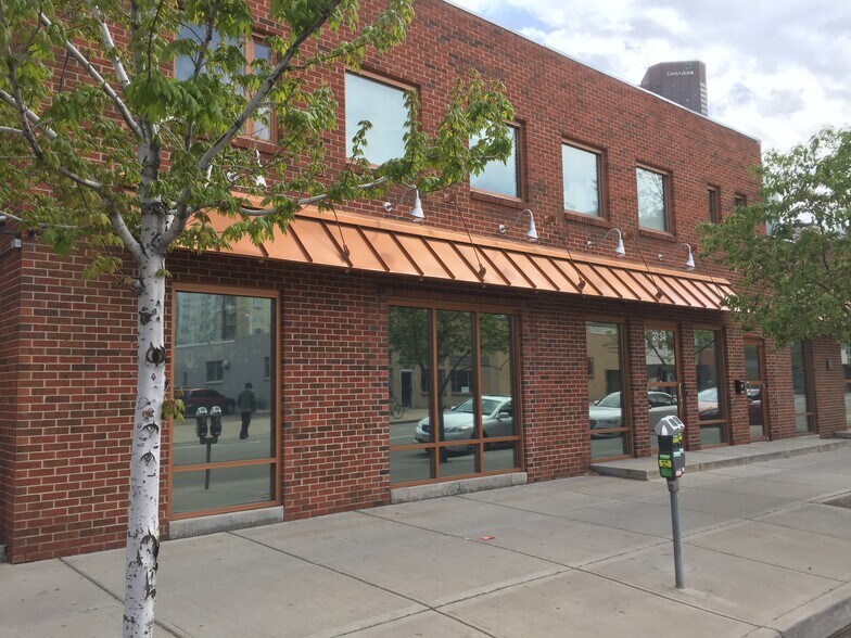 Primary Photo Of 2134 Curtis St, Denver Storefront For Lease