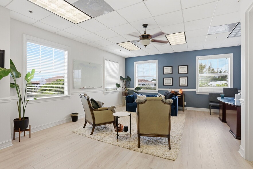 More Photos Of 7999 N Federal Hwy, Boca Raton Office For Sale