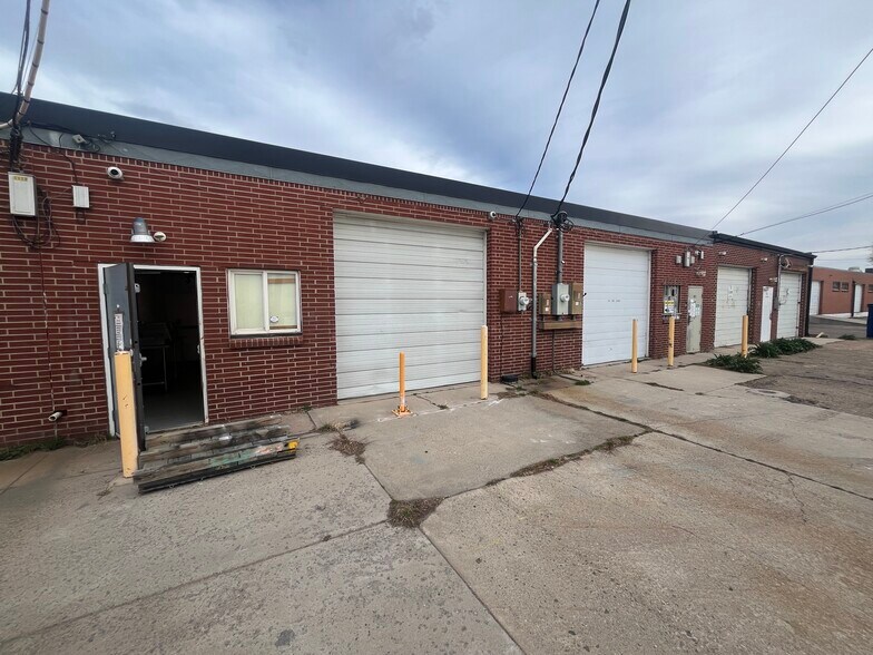 More Photos Of 1127-1137 S Jason St, Denver Warehouse For Lease