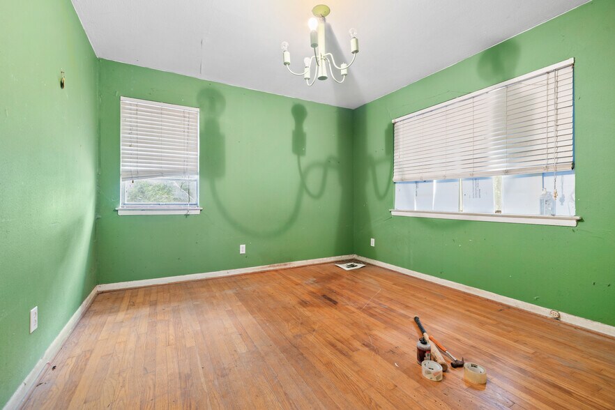 More Photos Of 410 Ellis Ave, Red Oak Land For Sale