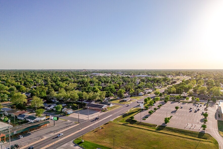 More Photos Of 1319 E 17th Ave, Hutchinson Religious Facility For Sale