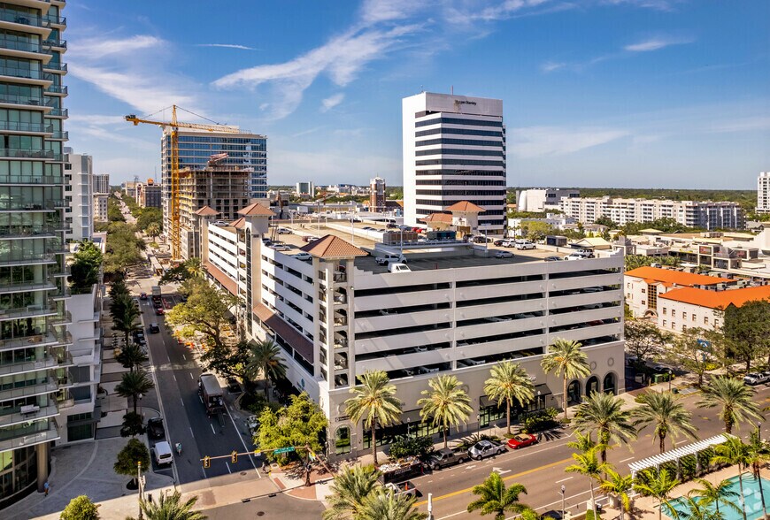 More Photos Of 101-179 2nd Ave N, Saint Petersburg Freestanding For Lease