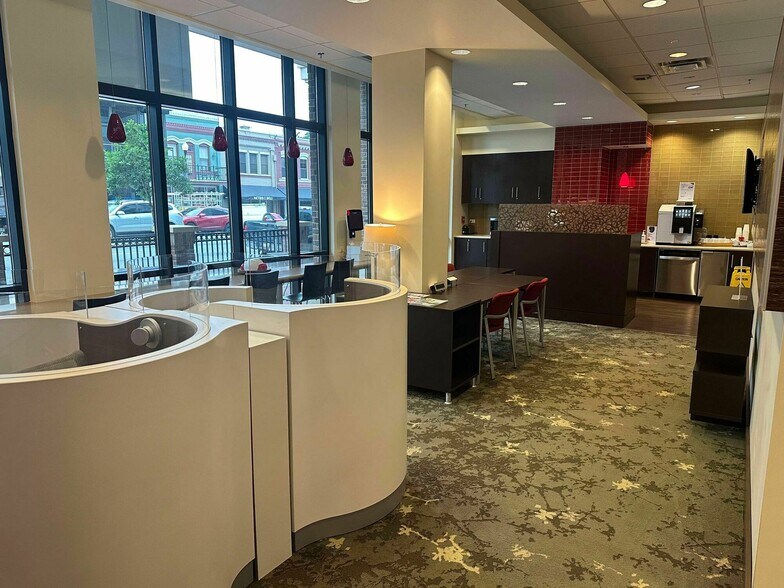 More Photos Of 113-123 S Monroe St, Tallahassee Office For Sale