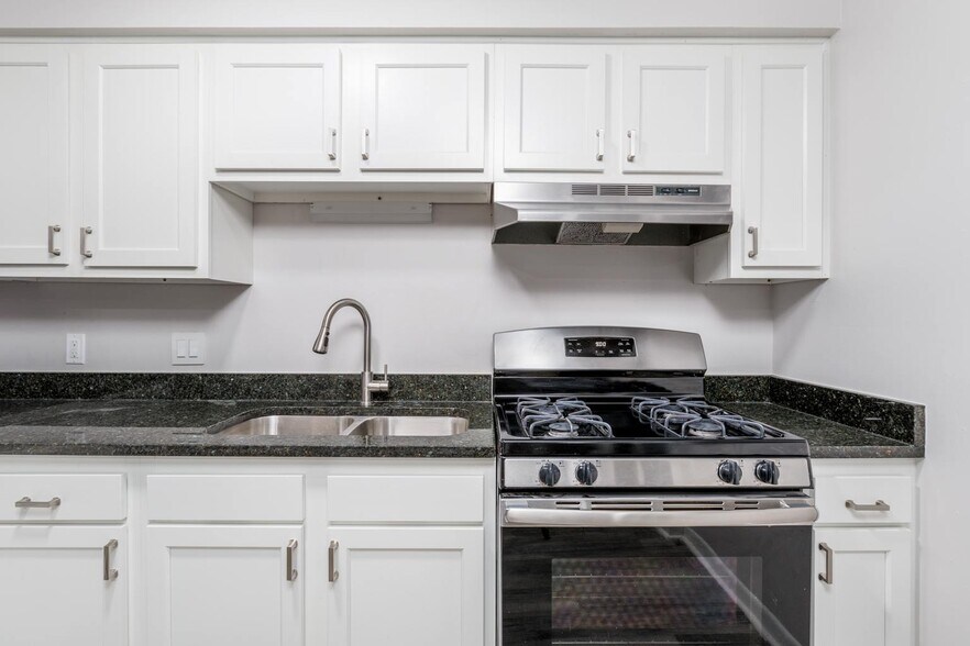 More Photos Of 4577 Olentangy River Rd, Columbus Apartments For Sale