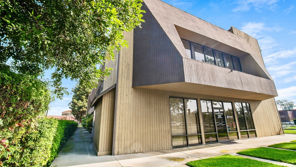 More Photos Of 18331 Gridley Rd, Cerritos Medical For Lease