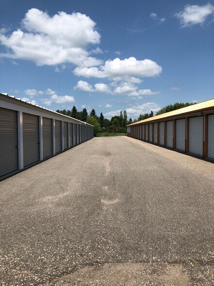 More Photos Of 715 22nd Ave E, Alexandria Self Storage For Sale