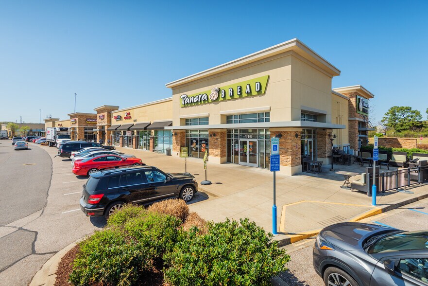 More Photos Of 5883-5897 Poplar Ave, Memphis Unknown For Lease