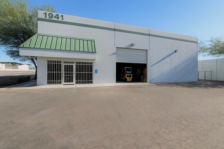 More Photos Of 1941 Losee Rd, North Las Vegas Warehouse For Lease