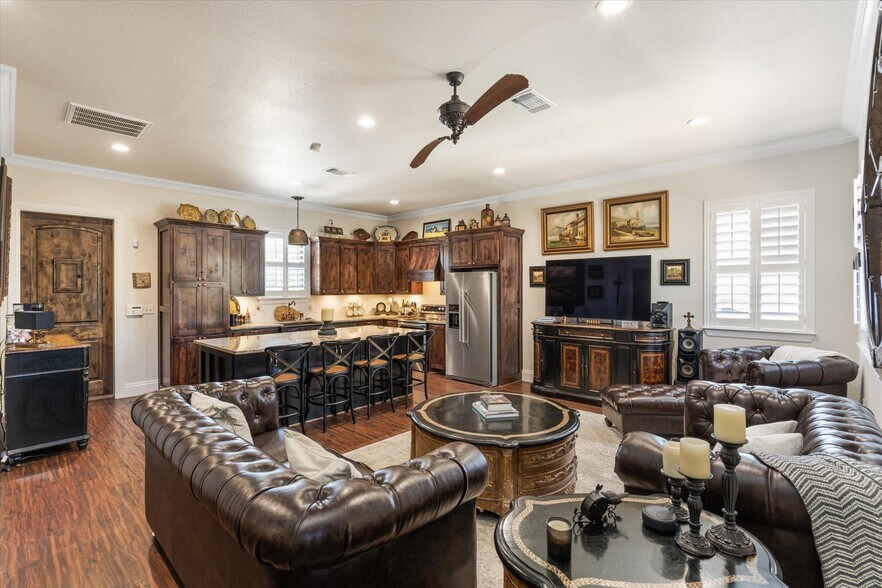 More Photos Of 7700 Glen Rose Hwy, Granbury Lodge Meeting Hall For Sale