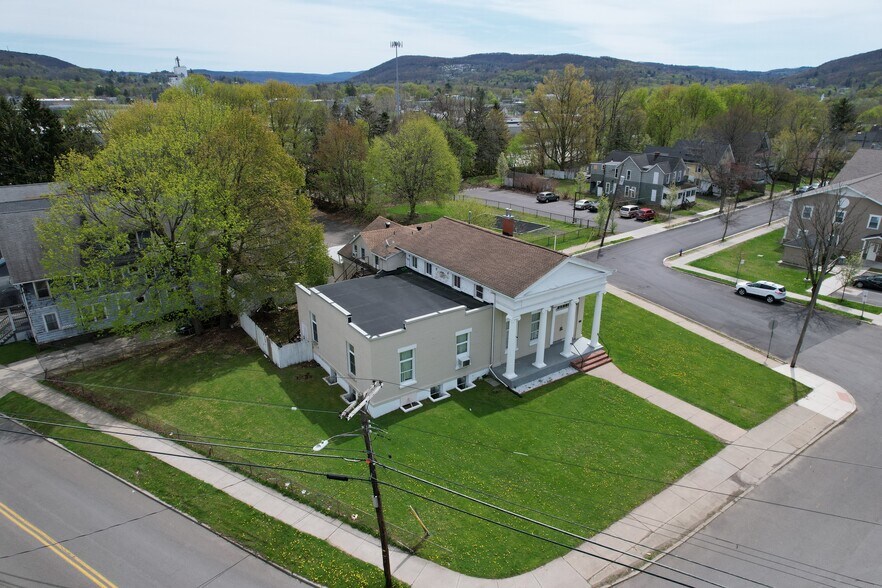More Photos Of 28 Frederick St, Binghamton Office Residential For Sale