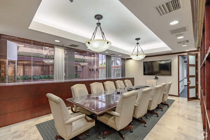 More Photos Of 2500 N Military Trl, Boca Raton Office For Lease