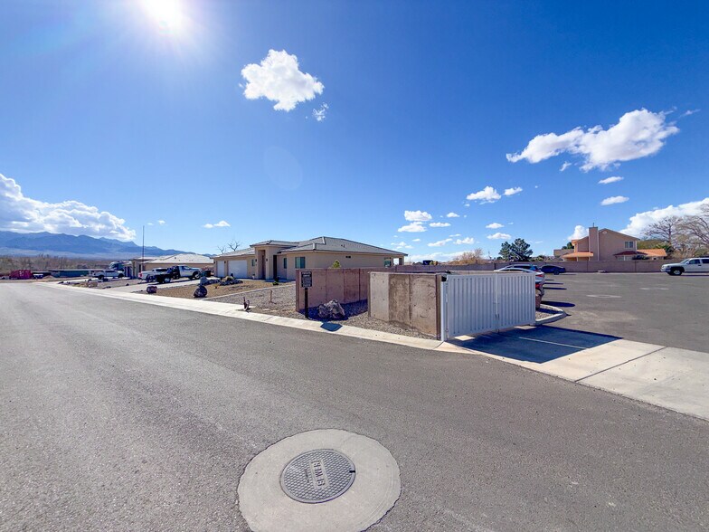 More Photos Of 100 E 1st South St, Mesquite Apartments For Sale