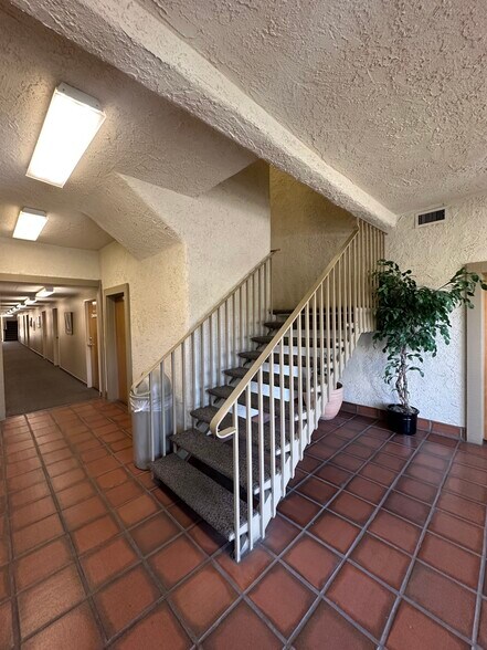 More Photos Of 5450 Ralston St, Ventura Office For Lease