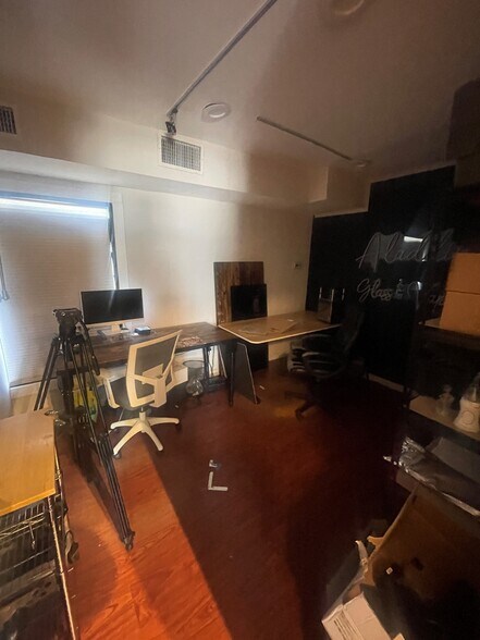 More Photos Of 484 N State Rt 17, Paramus Storefront Retail Office For Lease