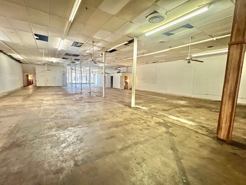 More Photos Of 220 SW 25th St, Oklahoma City Storefront Retail Office For Sale