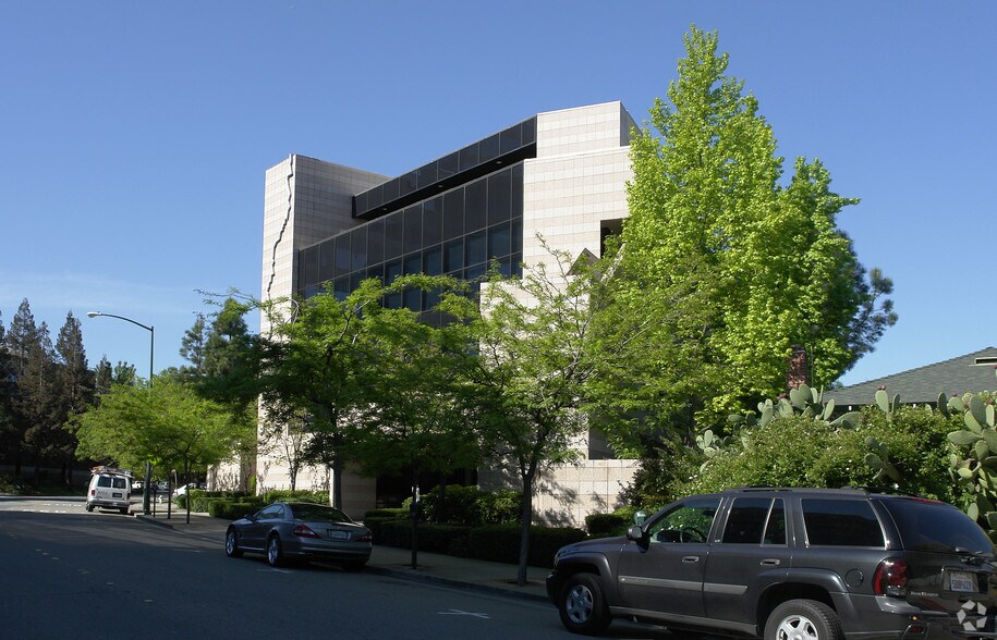 More Photos Of 1670 Riviera Ave, Walnut Creek Office For Lease