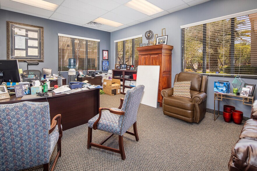 More Photos Of 7860 W Sahara Ave, Las Vegas Medical For Sale