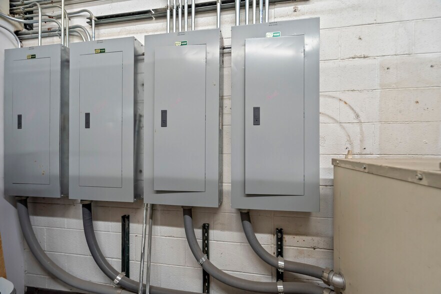 More Photos Of 4985 N 30th St, Colorado Springs Manufacturing For Sale