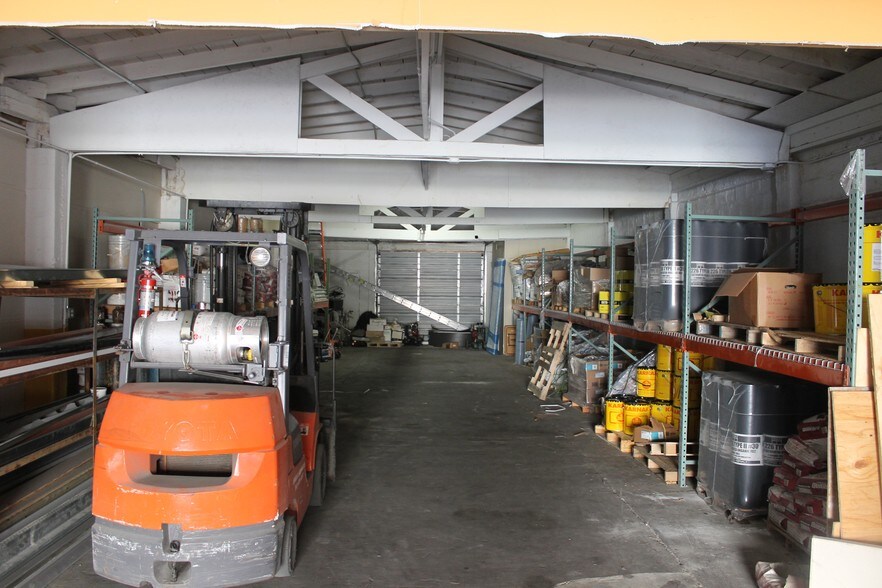 More Photos Of 223 S H St, Lake Worth Manufacturing For Lease