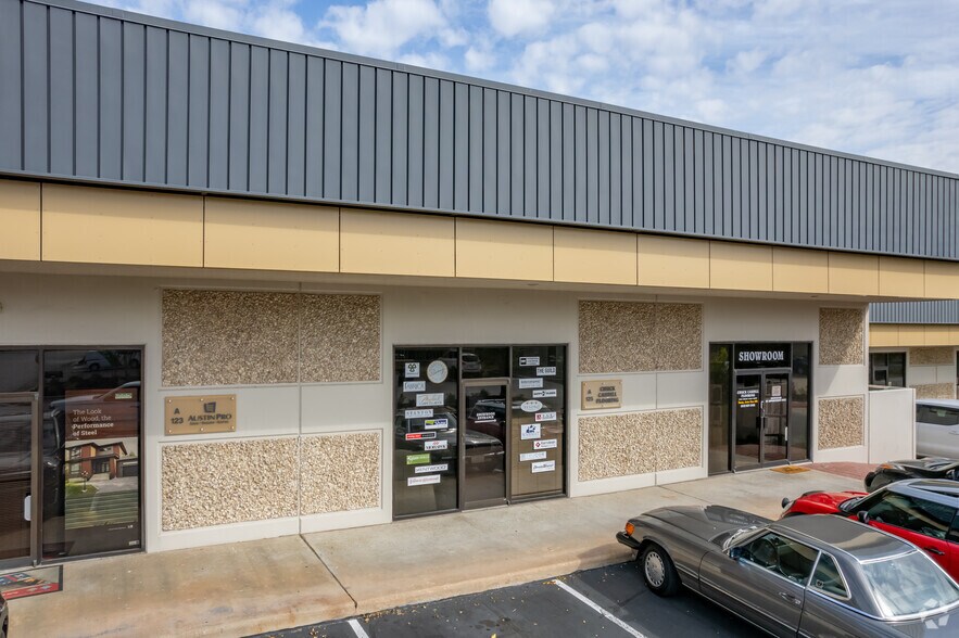 More Photos Of 7801 N Lamar Blvd, Austin Unknown For Lease