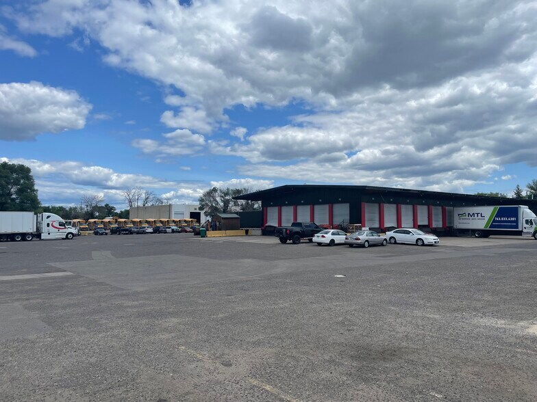 More Photos Of 7211 N Winnetka Ave, Minneapolis Truck Terminal For Lease