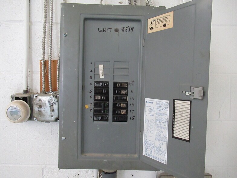 More Photos Of 700 Ritchie Rd, Capitol Heights Light Manufacturing For Lease