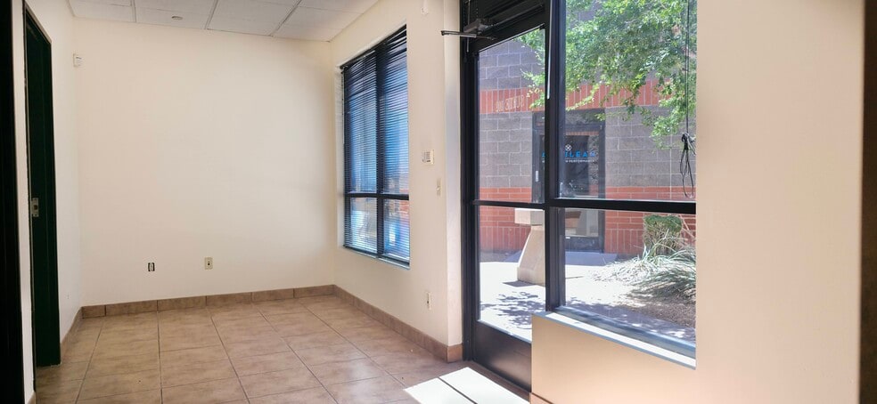 More Photos Of 7678 E Greenway Rd, Scottsdale Light Distribution For Lease