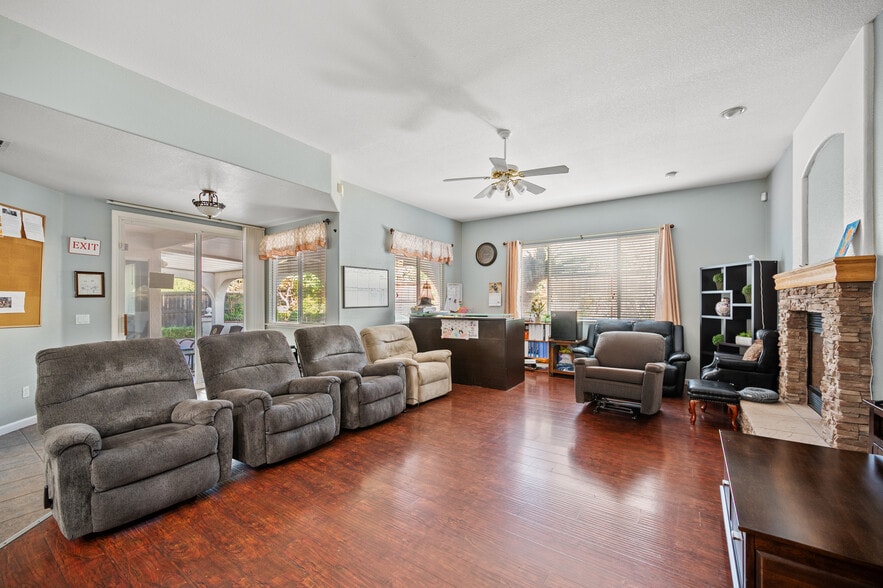 More Photos Of 9473 Heathman Way, Elk Grove Assisted Living For Sale