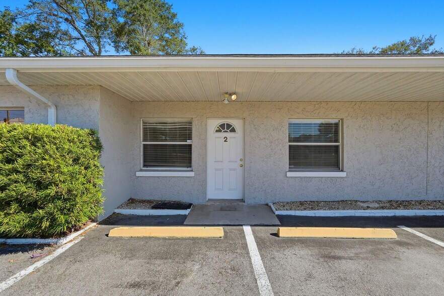 More Photos Of 500-510 Tarpon Ave E, Tarpon Springs Office For Sale
