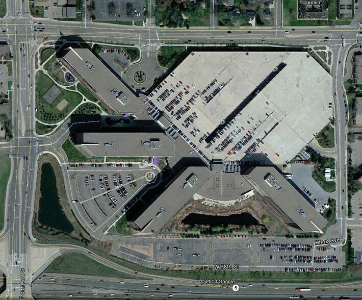 More Photos Of 7601 Penn Ave S, Richfield Office For Lease