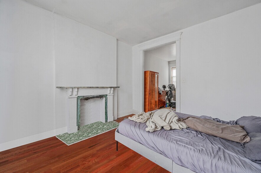 More Photos Of 542 Bergen St, Brooklyn Apartments For Sale
