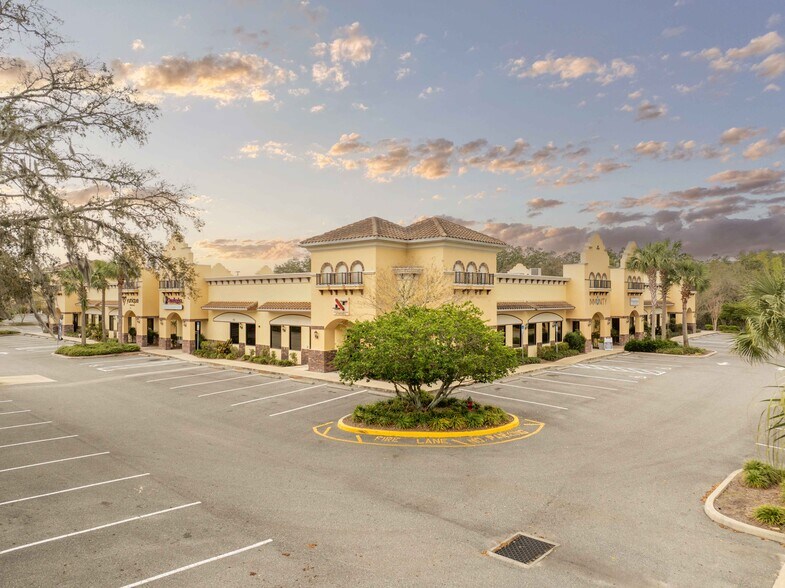 More Photos Of 809 County Road 466, Lady Lake Medical For Sale