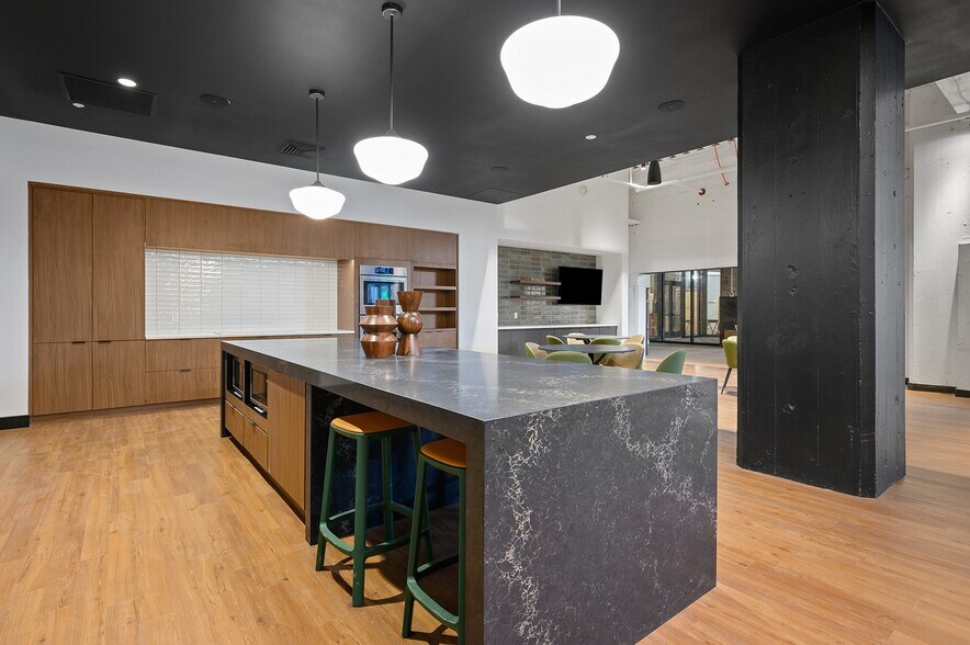 More Photos Of 1717 Olive St, Saint Louis Apartments For Lease