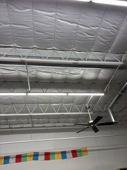 More Photos Of 218 Laredo Dr, Decatur Warehouse For Sale