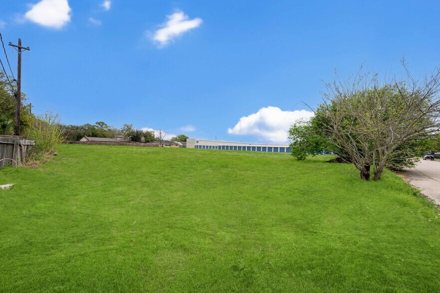More Photos Of 8905 Hinman st, Houston Land For Sale