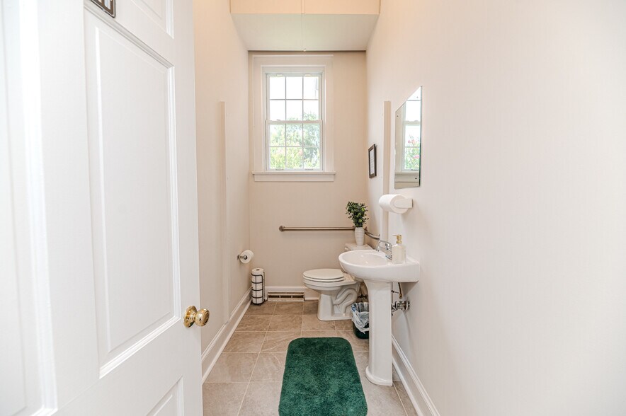 More Photos Of 211 Main st, Broadway Religious Facility For Sale