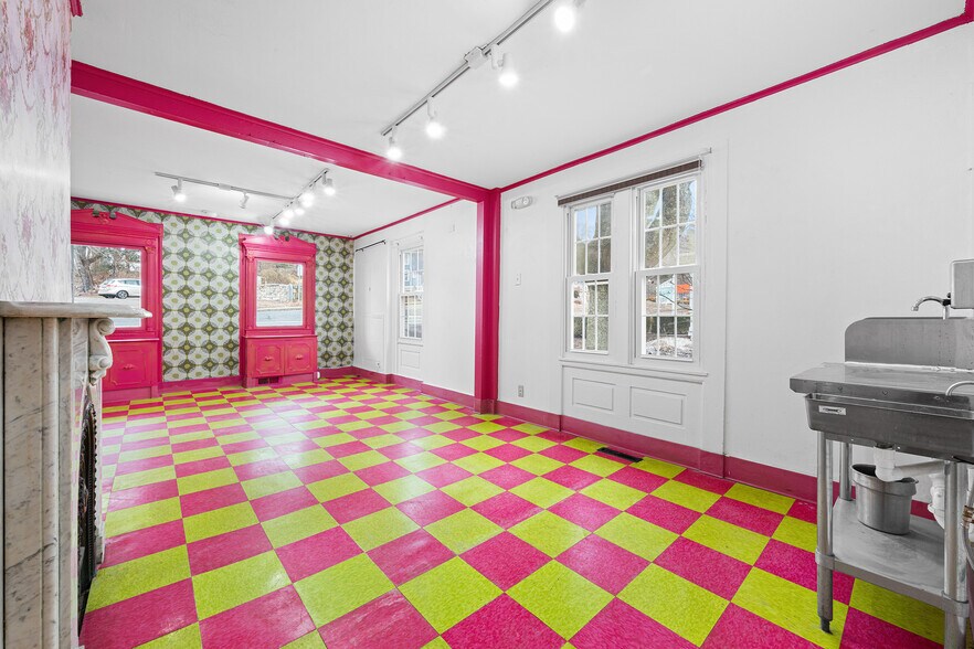 More Photos Of 2 Norwich Rd, East Haddam General Retail For Sale