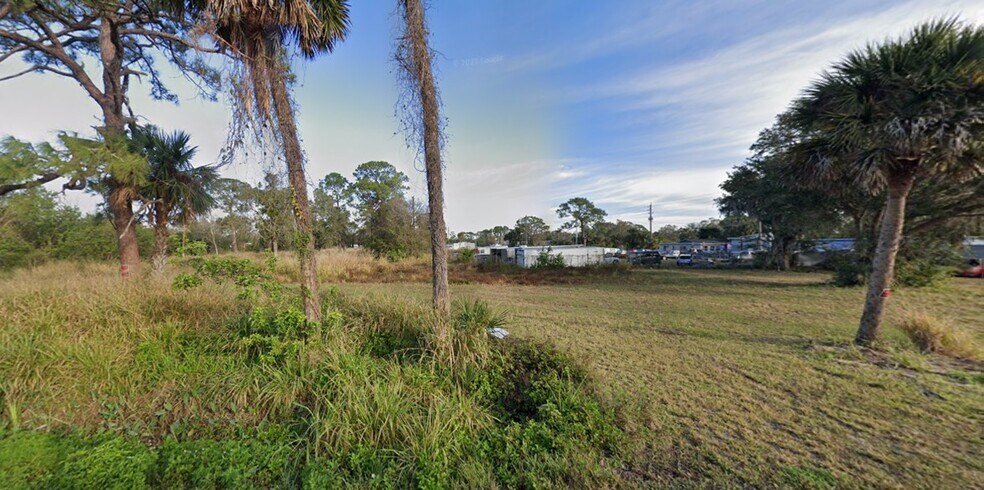 More Photos Of 1408 Peachtree St, Cocoa Land For Lease