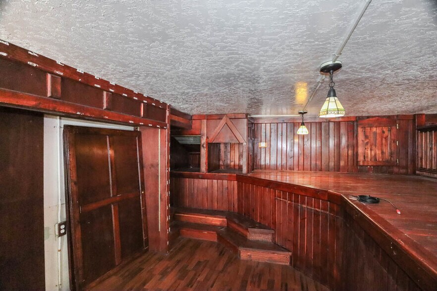 More Photos Of 16 N Main St, Payette Storefront Retail Residential For Sale