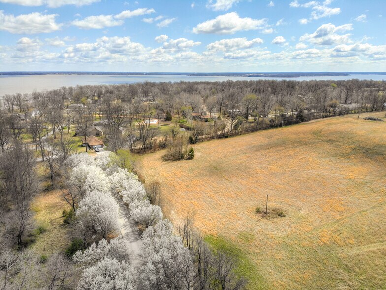 More Photos Of 27210 S Highway 125, Afton Apartments For Sale