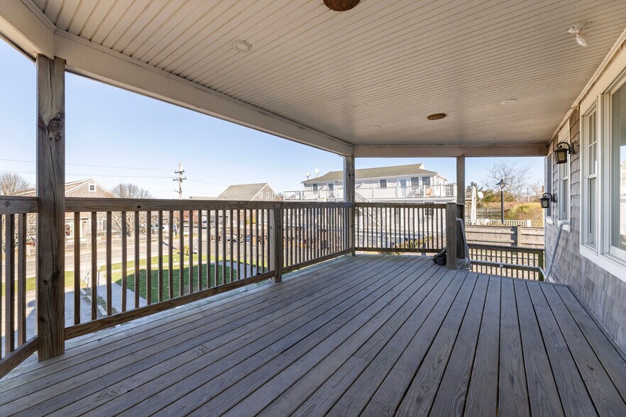 More Photos Of 85 Ocean Ave, New Shoreham Restaurant For Sale